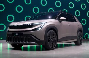 Jak vypadá nová vlajková loď Škoda Epiq a co všechno nabídne. Vejde se cena pod 600 tisíc?
