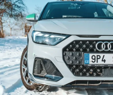 Auto s viditelnou SPZ