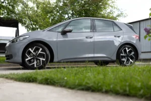 Vyplatí se koupit ojetý elektromobil se 100 tisíci km nájezdem? Zkontrolovali jsme dojezd i rychlost nabíjení a byli překvapeni