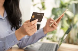 Dejte si pozor na tyhle e-shopy prodávající před Vánocemi zlevněné zboží. Snadno můžete přijít o peníze