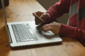 Zadávání údajů k platbě