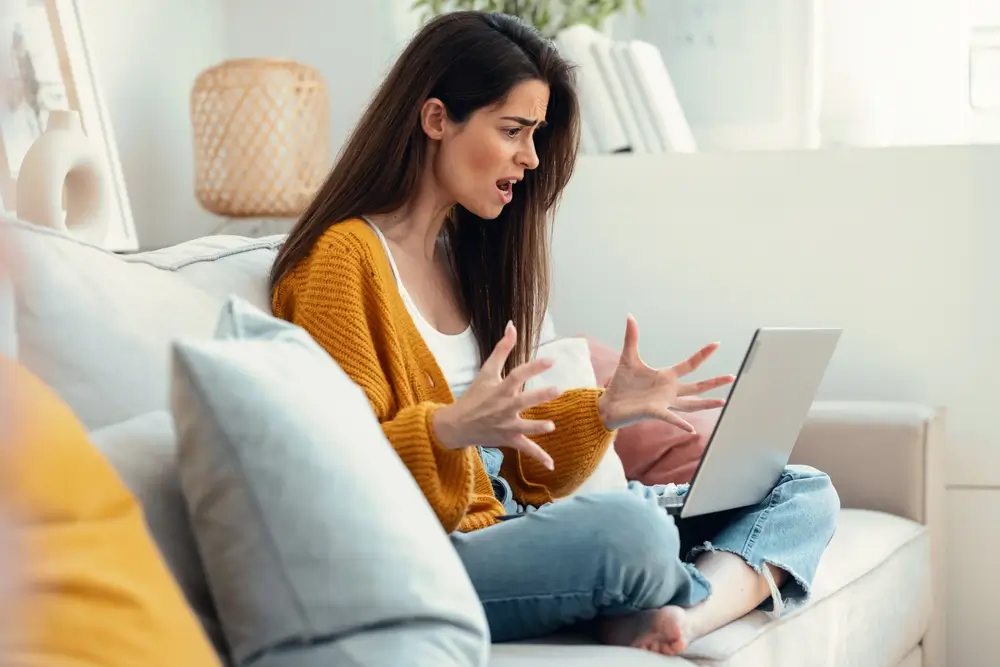 Žena se diví že se ztratil wifi signál - Techsvět Žena se diví že se ztratil wifi signál