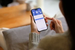 Příspěvky na Facebooku mohou být brzy zpoplatněny