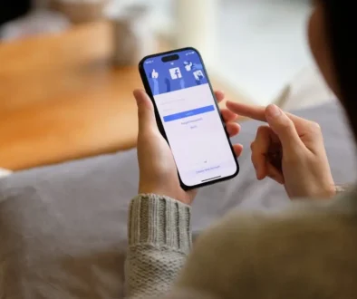 Za Facebook možná budete muset platit.