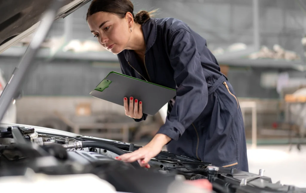 - Techsvět automechanička