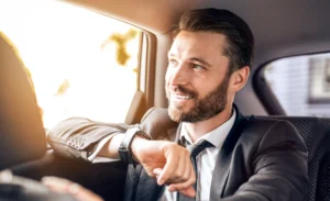 Kolik by měl správný muž vydělávat ve 30, 40 a 50 letech, aby se mohl považovat za úspěšného