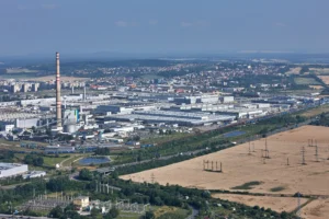 Nástup v pondělí a plat přes 50 tisíc korun. Jedna z největších českých firem hledá stovky lidí