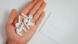 Srovnali jsme pecková sluchátka od 200 Kč po několik tisíc. Nejdražší ani zdaleka nejsou nejlepší