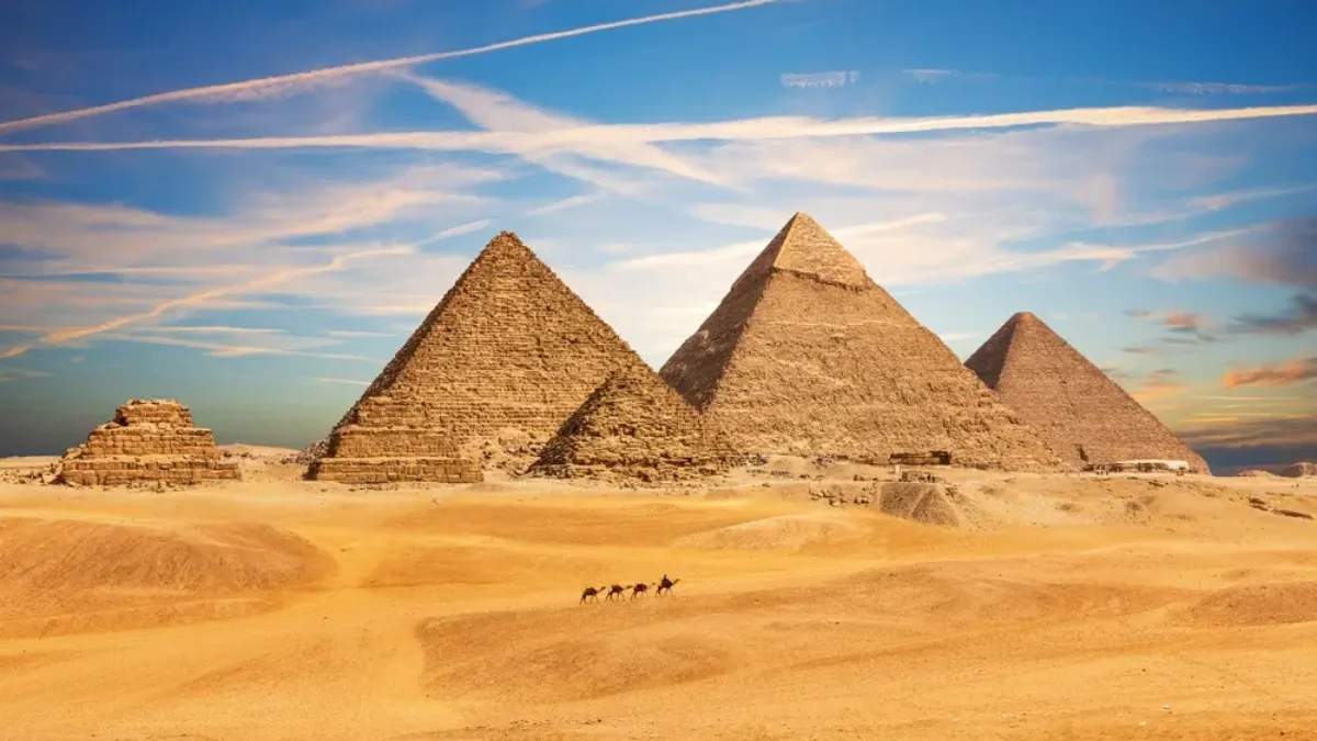 Vědci mají novou teorii, jak mohly být egyptské pyramidy postaveny.