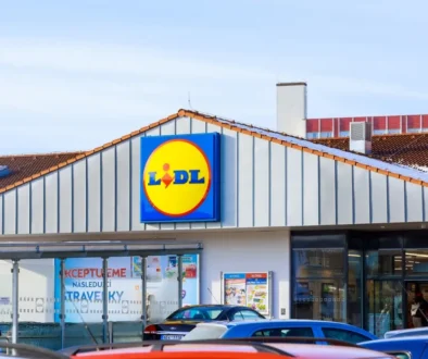 Lidl zvyšuje pro všechny své zaměstnance počet dnů placené dovolené.