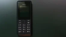 Nokia 105 stojí i v roce 2026 méně než 700 korun a nabídne pro mnohé dostačující funkce.