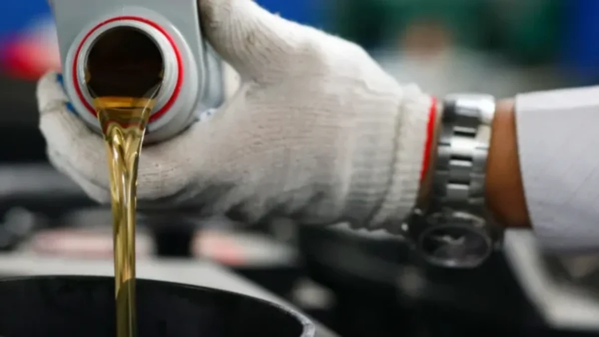 Výměna oleje značně prodlouží životnost vozidla.