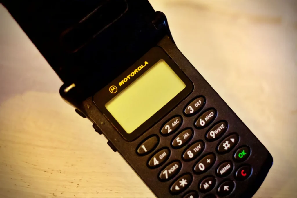 Vyklápěcí Motorola z roku 1997