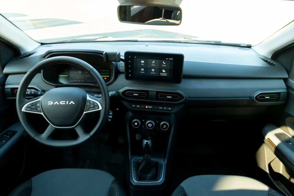 Interiér Dacie Jogger