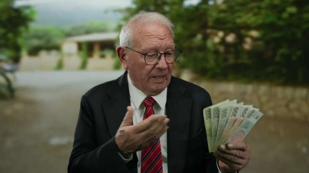 Největší propad uvidí vrcholoví manažeři.