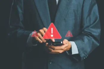 Výstražná notifikace na telefonu