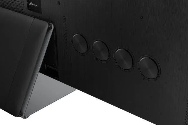 - Techsvět TV zezadu