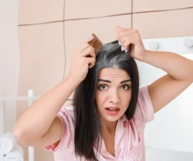 Šedivění je naprosto přirozené a dříve či později potká každého.