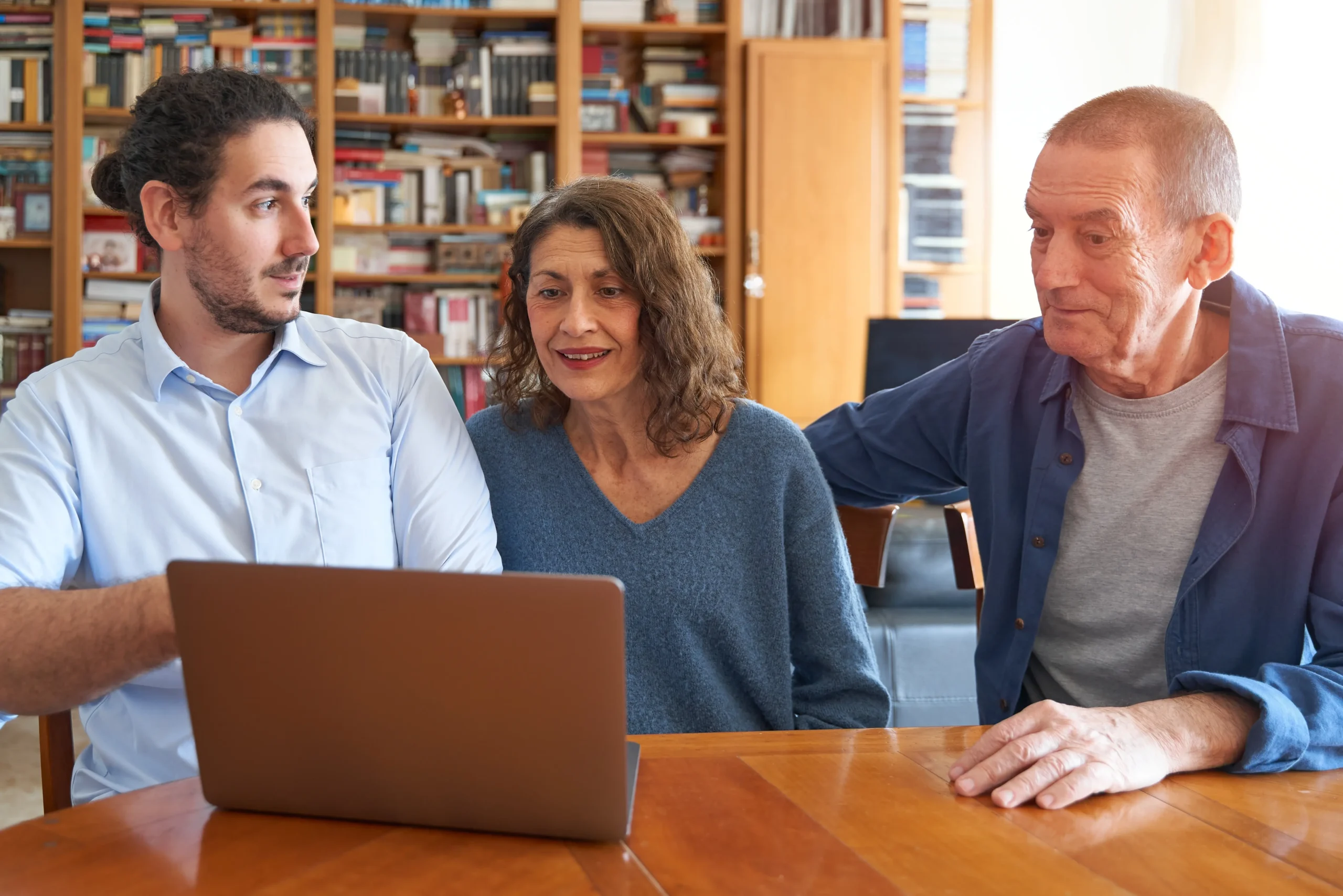 - Techsvět Žádost