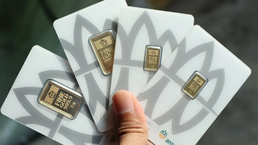 Oblíbeným investičním produktem je pro mnoho Čechů zlato, o kterém se v polední době hojně mluví. Naopak akciových trhů se řada z nich bojí.