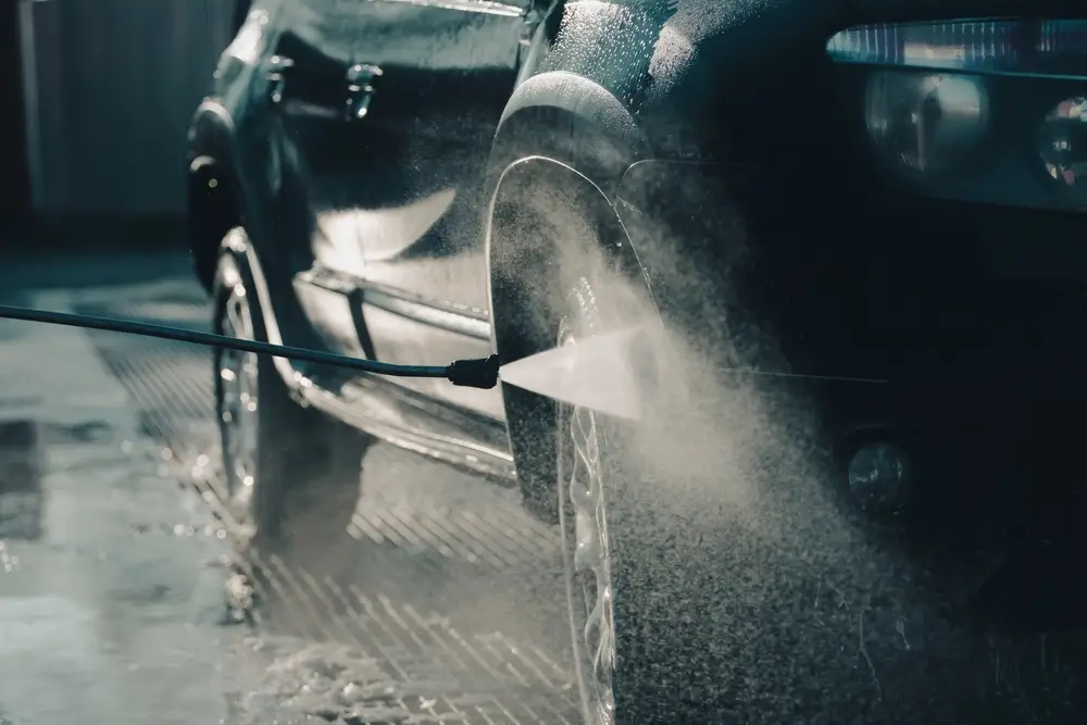 Auta dostávají v zimě pořádně zabrat. Proto je po zimě velmi důležité správné mytí. - Techsvět Auta dostávají v zimě pořádně zabrat. Proto je po zimě velmi důležité správné mytí.