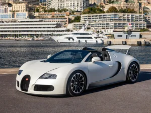 YouTuber opravil Bugatti Veyron součástkou z benzinky za 15 korun