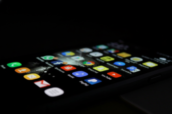 doch-z-v-m-m-sto-v-mobilu-sma-te-data-v-tomto-za-featured