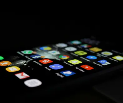 doch-z-v-m-m-sto-v-mobilu-sma-te-data-v-tomto-za-featured