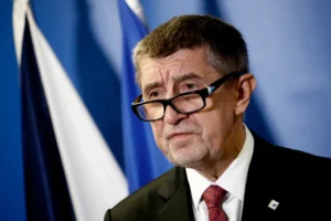 Andrej Babiš ustupuje od plánu úplně zrušit koncesionářské poplatky. Lidé je stále budou moci platit