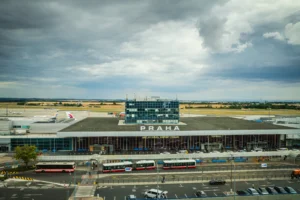 Oblíbená aerolinka kvůli insolvenci ruší všechny své lety. Z Prahy létala několikrát týdně