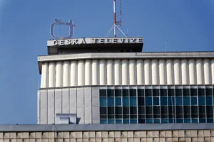 Konec koncesionářských poplatků: do jakého data je musíme platit a jaké pořady se kvůli úsporám budou rušit
